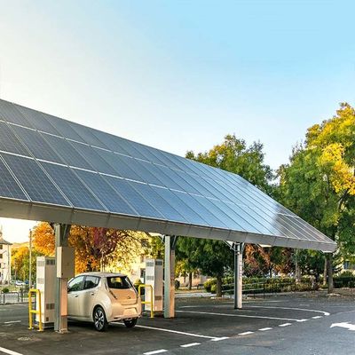 سعر جيد 10KW 30KW أنظمة المرآب الشمسية للمناظر الطبيعية 42m / s سرعة الرياح القصوى الانترنت