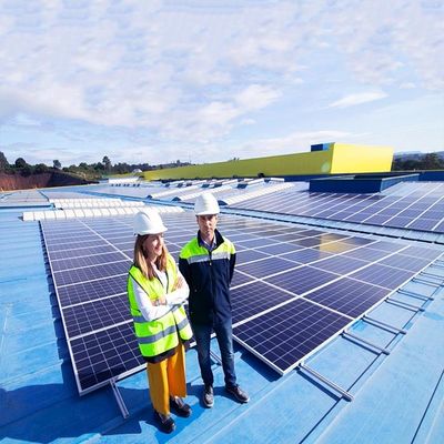 سعر جيد سماكة 0.5mm-15mm PV بين قوسين هيكل مثقوب أنظمة تركيب سقف الألواح الشمسية المسطحة الانترنت